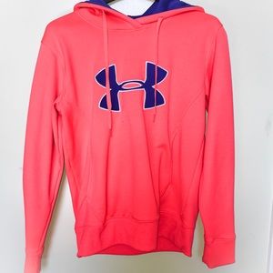 Underarmor water resistant hooded sweater shirt